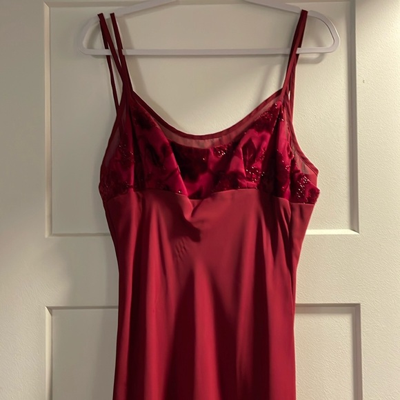 Spaghetti strap slip dress with beading and velvet. - Picture 1 of 7